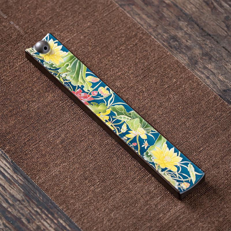 Enamel Ceramic Incense Holder: Antique Style Cloisonné Sandalwood Burner for Tea Ceremony and Home Decor.