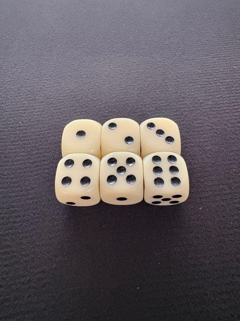 16mm Solid Color Rounded Corner Acrylic Dice - Board Game & RPG Accessory