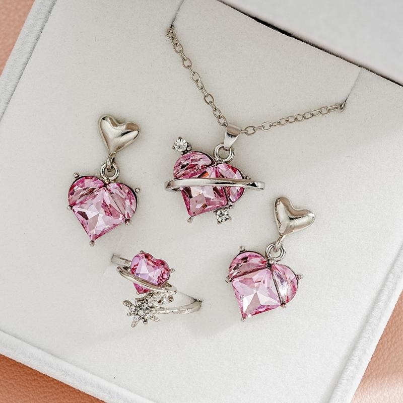 Elegant Bridal Jewelry Set Heart Necklace Drop Earrings Pendant Earrings Heart Rings Party Jewelry Suitable for Wedding