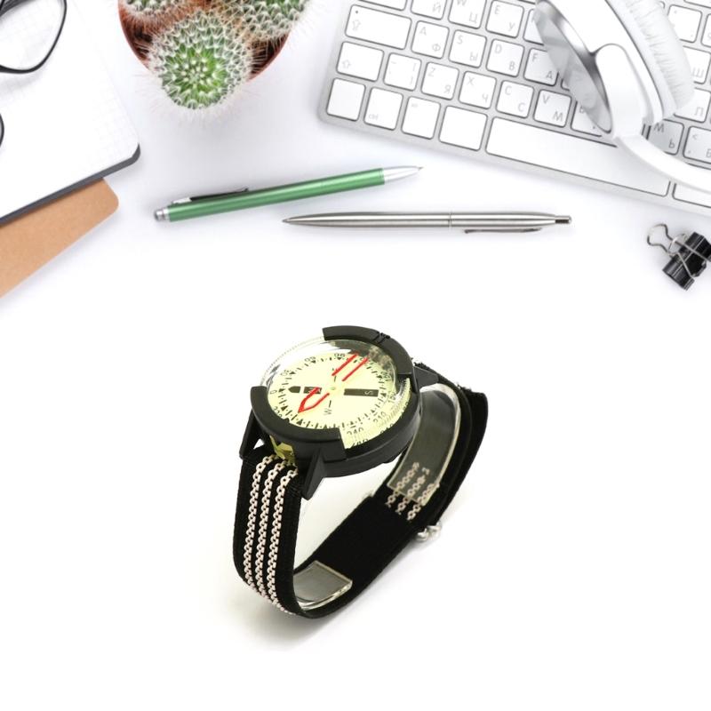 Waterproof Luminously Dial Compasses  Scubas Divings Navigations Compasses Adjust Strap Wristband Compasses