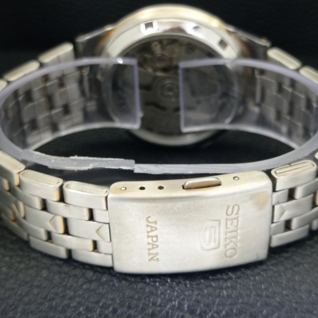 GENUINE VINTAGE SEIKO 5 AUTOMATIC JAPAN 7S26A MENS SILVER DIAL WATCH a702462-5 R124-a702462