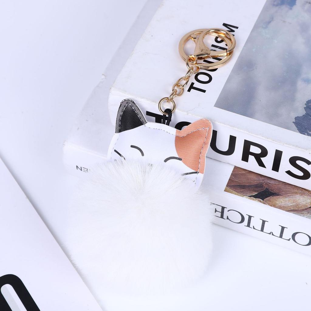 Nyckelring med Fuskpompom Väsktillbehör