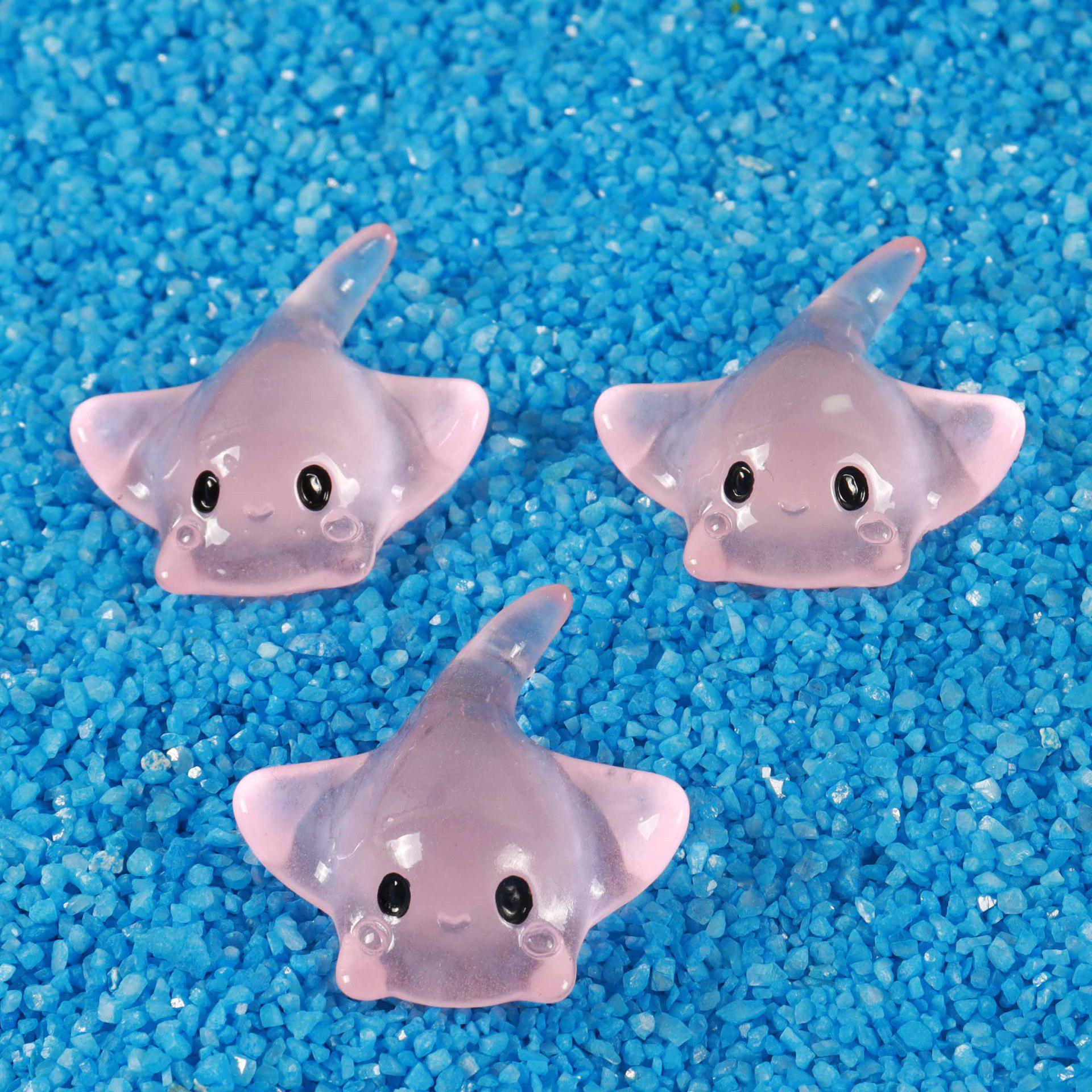 Набор для создания фигурки манта и магнита на холодильник своими руками