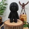 Halloween Niedliche Figur mit Kapuze – 3D-gedruckte Figur mit schwarzem Umhang für drinnen und draußen, Heim-, Schreibtisch-, Gartenornament, lustige gruselige Partydeko