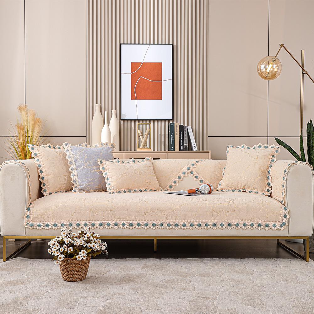 Подушка для дивана из кружева с ажурным узором из синели — фото 4