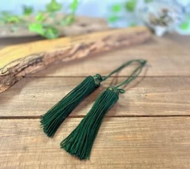 Hyakukaen Kutani Tassel Olive [Wind Chime]