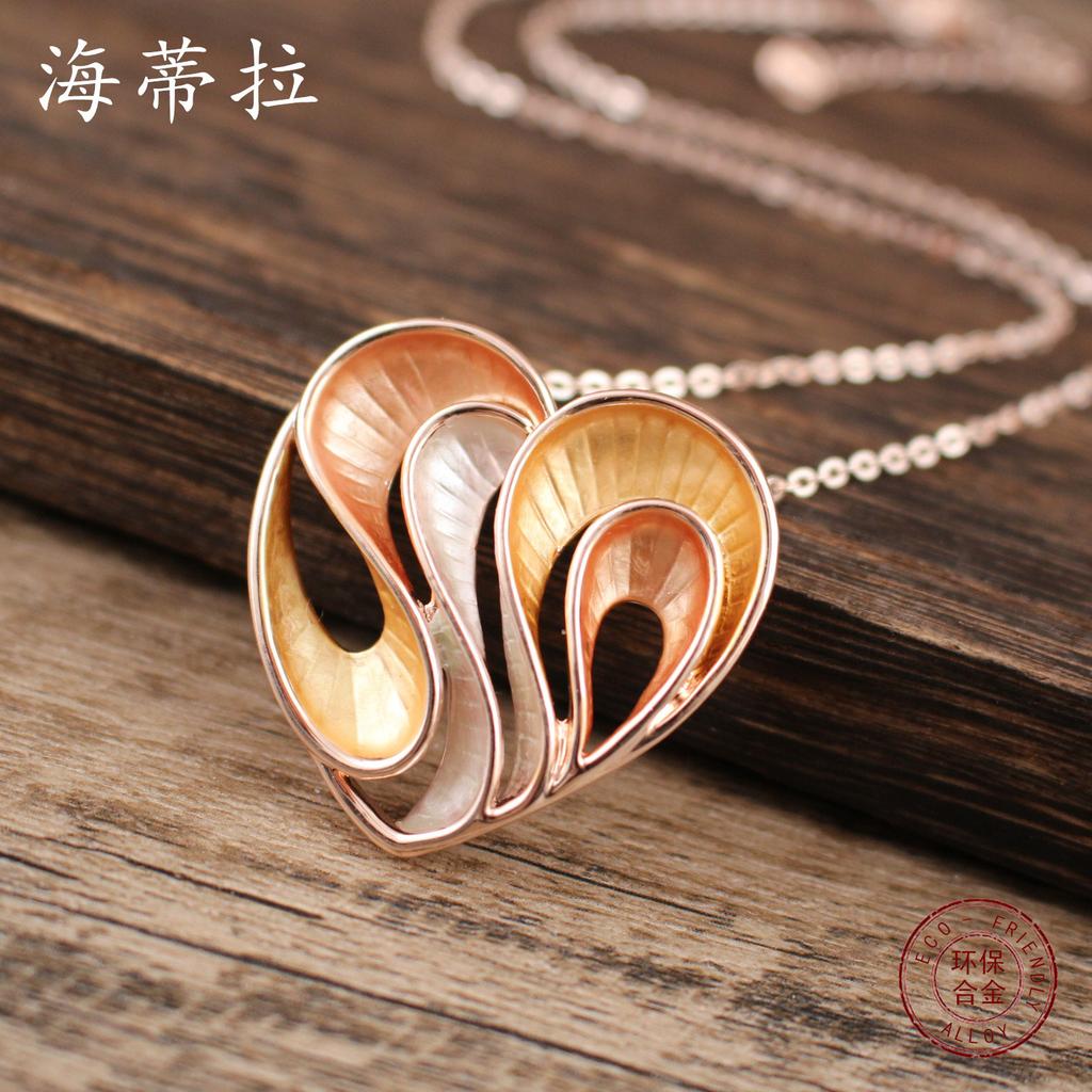 New color coated hollow love pendant, small fresh women's simple geometric line heart necklace
