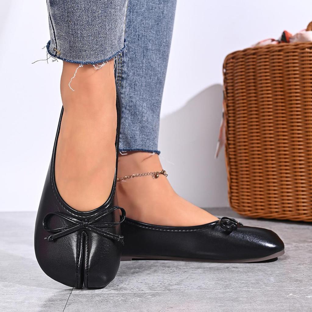 Scarpe Basse da Donna in Morbida Pelle con Punta Divisa e Fiocco - Collezione 2026: Versatile, Bocca Stretta, Design Slip-On