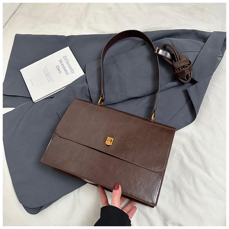 Ielgy Retro Fashion Underarm Bag Niche Simple Casual One-Shoulder Messenger High-End Texture Female Bag