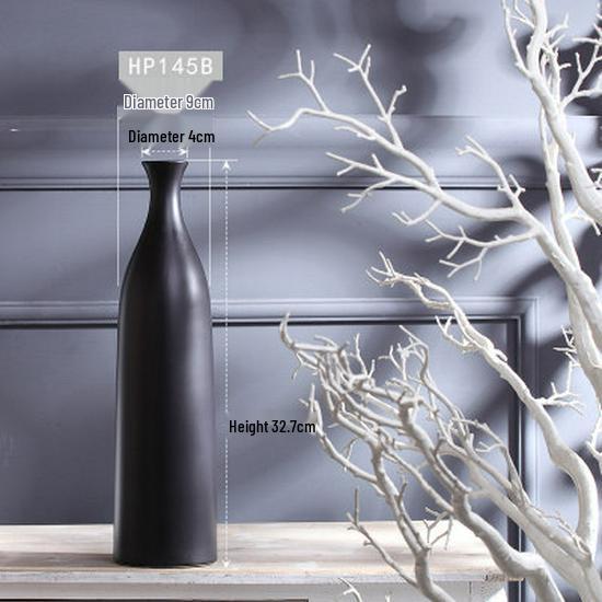 Black & White European Style Ceramic Vase for Minimalist Flower Arrangements