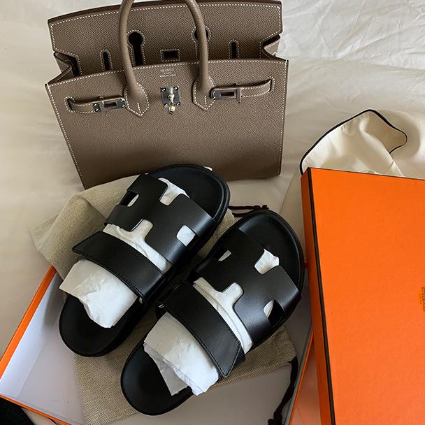Sheepskin Version~ Internet Celebrity Second Uncle Shoes Casual One-word Slippers Women Wear 2025 New Thick-soled Velcro H Cool Slippers