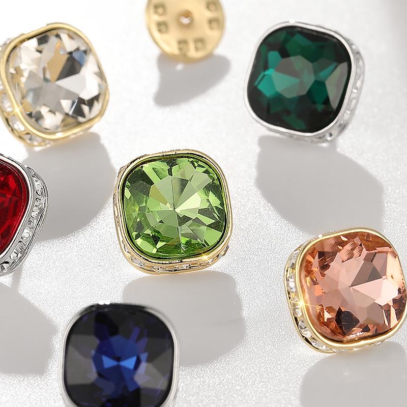 Exquisite Crystal Lapel Pin: Anti-Exposure Fixation Brooch