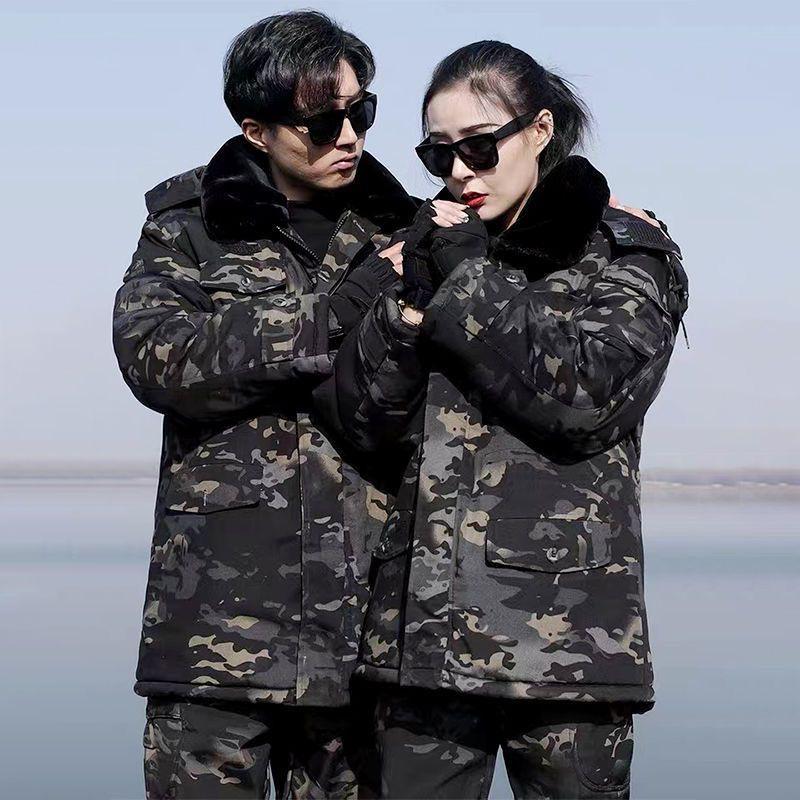 Men's and Women's Army Green Camouflage Winter Coat, Cotton-Padded, Mid-Length, Plus Velvet, Thickened for Cold Protection.