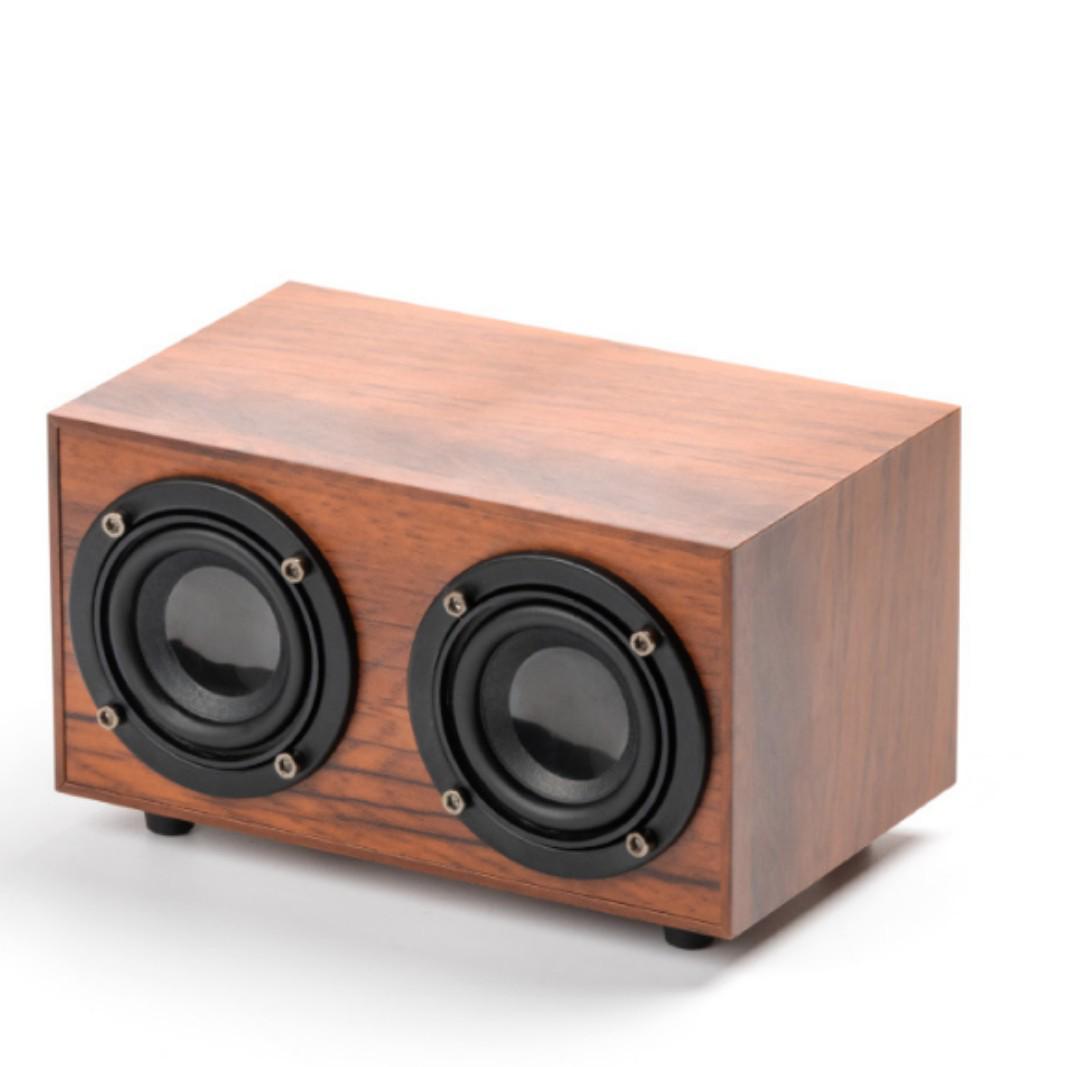 

Portable Wooden Bluetooth Subwoofer Speaker with Card Slot 1000mAh-1200mAh