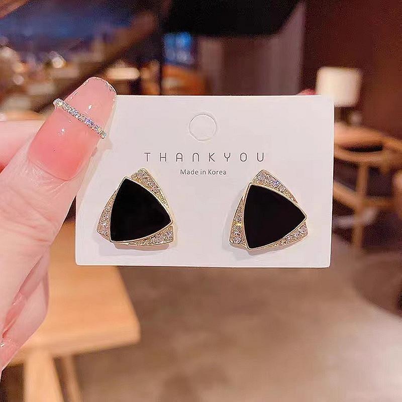 Retro Black Enamel Oil Triangle Stud Earrings for Women Double Layer Overlap Crystal Earrings Korean Fashion Geometric Jewelry