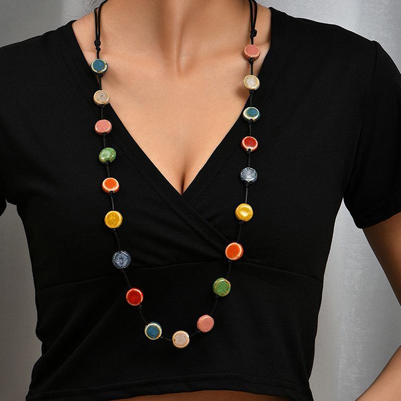 Fargerikt keramisk halskjede Boho-stil Håndlaget justerbart halskjede Enkelt vevd tau Keramisk halskjede Smykketilbehør Gaver