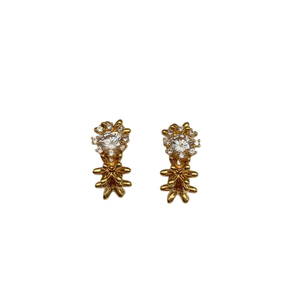 Light and Smart Three-dimensional Flower Zircon Stud Earrings, Super Flash Earrings, Elegant Temperament, Gorgeous and Exquisite Earrings.