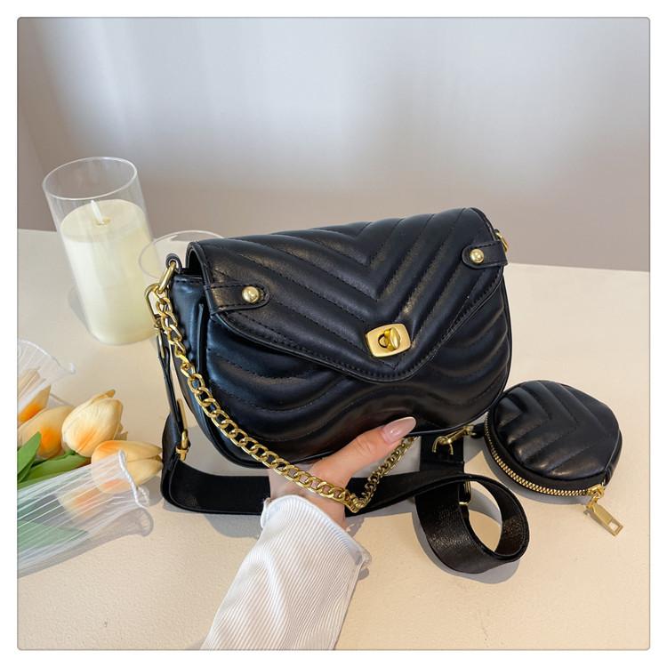 

High-end sense 2025 new soft leather niche design armpit bag women s fashion and versatile tote shoulder crossbody bag чорний