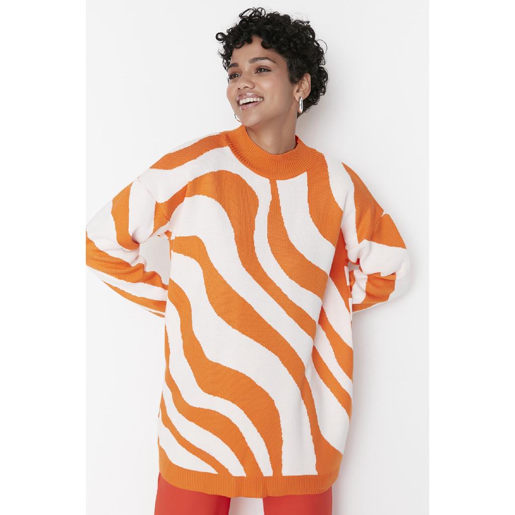 Ecru Orange Tierstreifenmuster Halbrollkragen Strickpullover Tctaw23kz00023