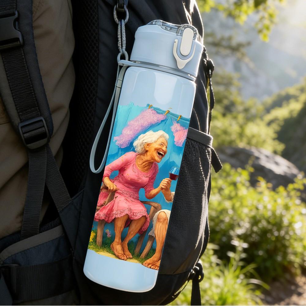 1PC Two Elderly Lady Warm Scene 750ml Color Plastic Sports Water Bottle Leakproof Flip Straw Lid For Sports Office Home Use