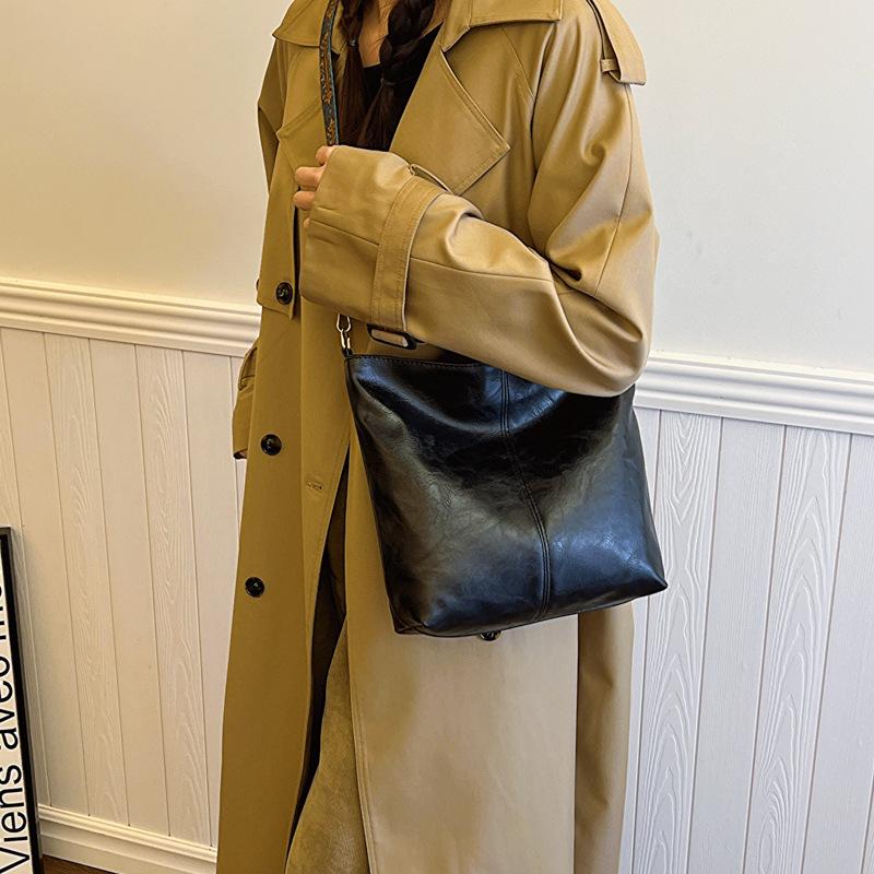 Women Tote Bag Solid Color Simple Shoulder Bag PU Leather Zipper Handbag Large Capacity Casual Shopping Bag Pouch