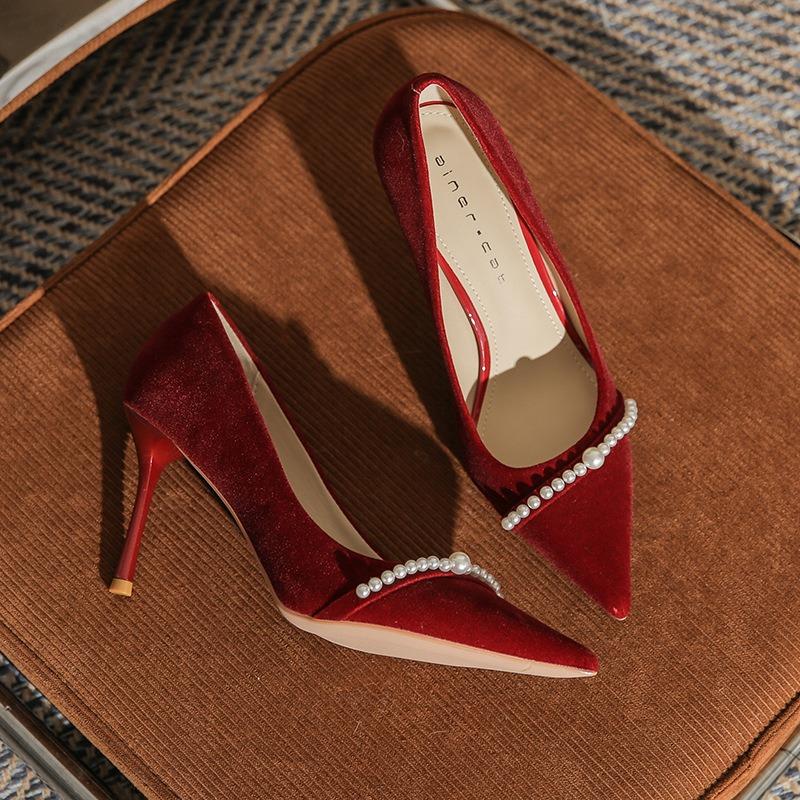 Fashion New French Pointed Shallow Mouth Fine Heel Bridal Pumps Wedding Shoes for Women with A Princess Style Pearl High Heels