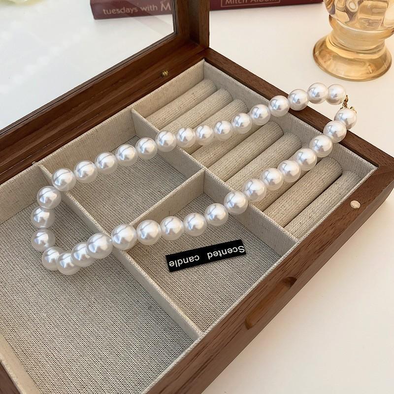 French Vintage Baroque Pearl Necklace Summer Niche Premium Sense Clavicle Chain Light Luxury Versatile Necklace Women