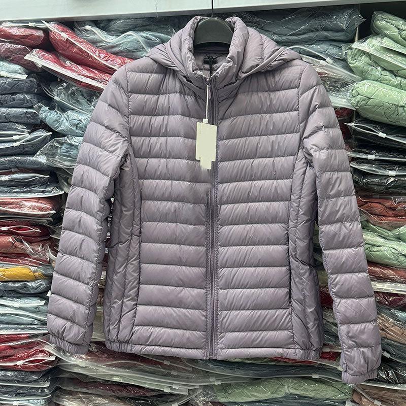 Women Autumn Winter Thin Portable Storage Outwear 90% White Duck Down Jacket with Removable Hood