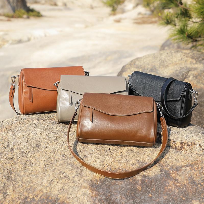Women's bag 2025 new autumn and winter versatile high-end crossbody large-capacity genuine leather women's bag shoulder pillow bag