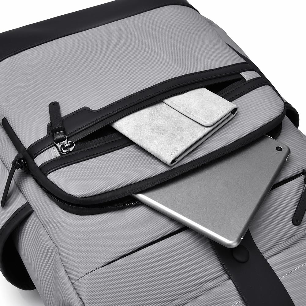 Modern Oxford Fabric Backpack for Men & Women – Minimalist Roll-Top Design with Water-Resistant Material and Multiple Pockets