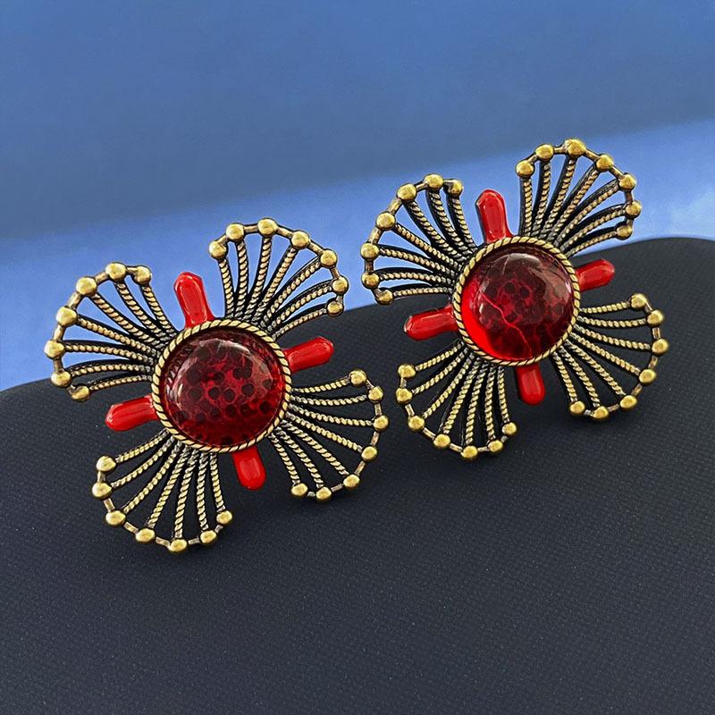 Court Retro Earrings, Enamel Dripping Oil, Gem Wind Hollow Four-Petaled Flower Stud Earrings, Ancient Style