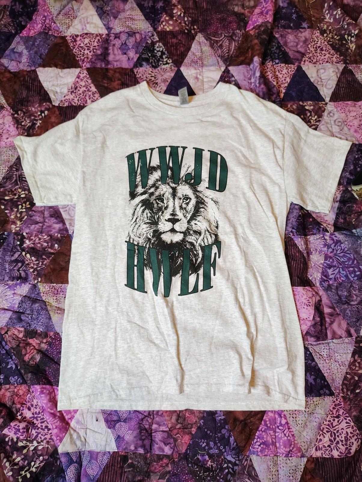 What Would Jesus Do WWJD T-shirt Mens Small Grey Christian Believer Faith Lion L