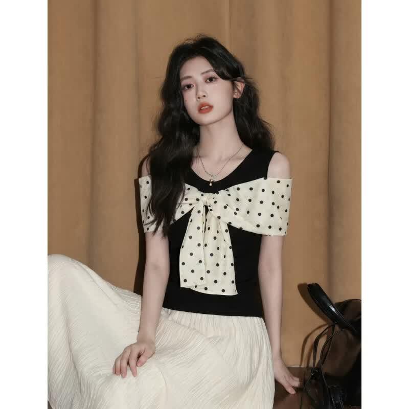 Off-Shoulder Bowknot Color Block Knit Tee