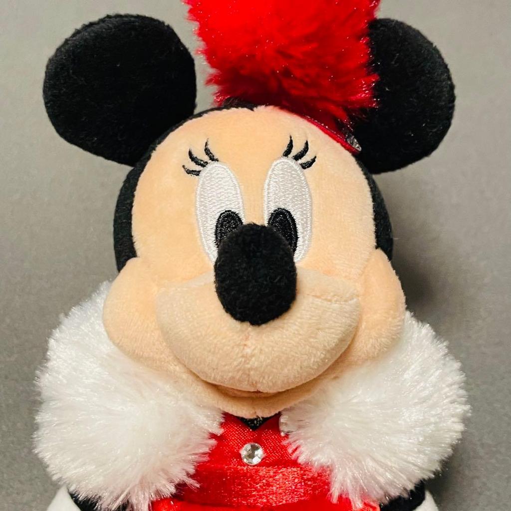 [USED] BBB Minnie Plush Badge