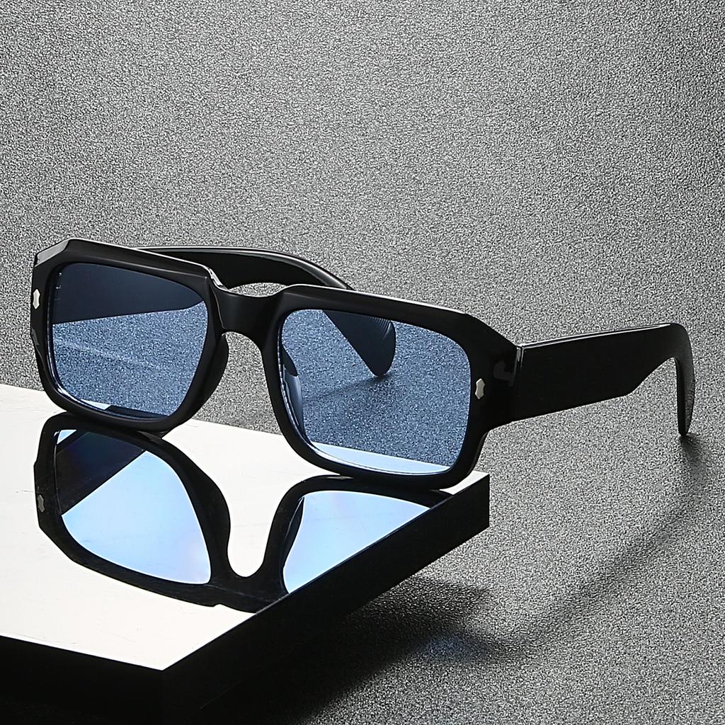 1Pc Vintage Square Stylish Eyeglasses Set for Male and Female - Perfect for Parties Outdoor Activities and Photography Props