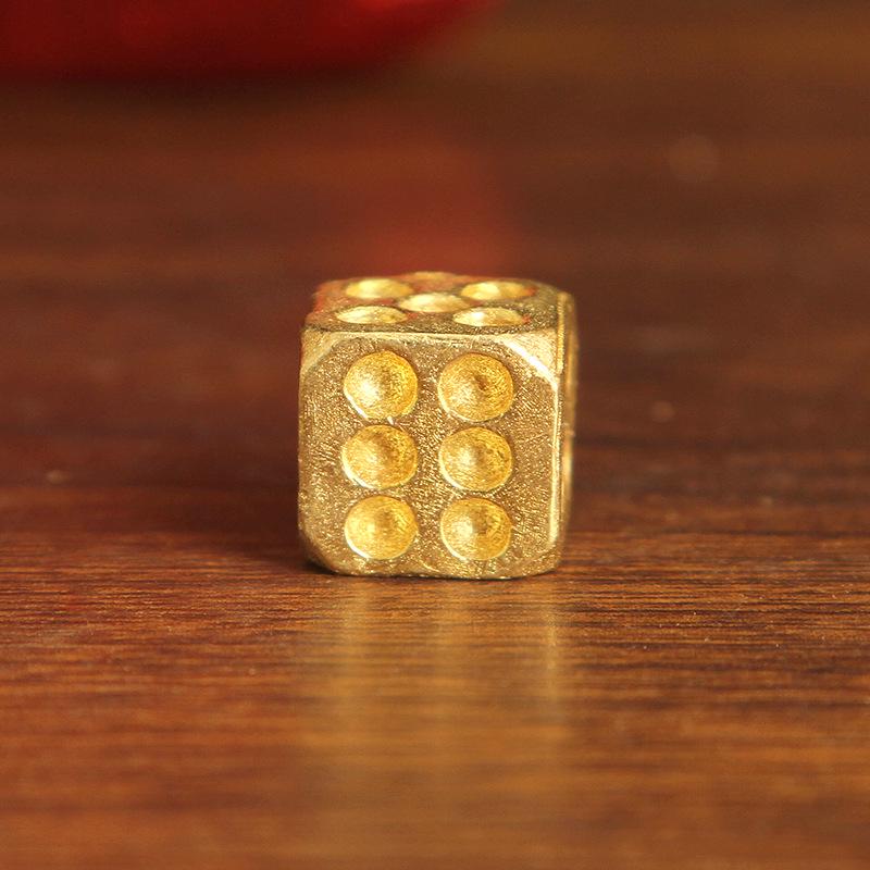 Retro Brass Dice – Creative Bronze Design for Nightclubs and Bars