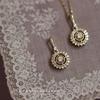 Collier Pendentif Vintage Boussole du Destin Plaqué Or 14K et Zirconium Cubique