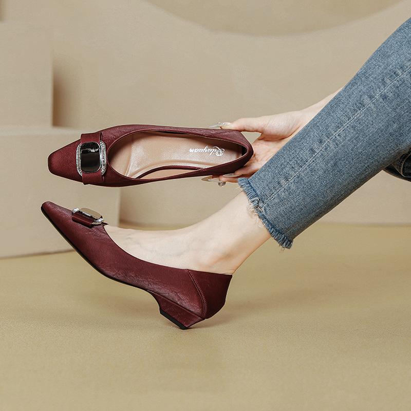 

Туфли-лодочки на низком каблуке, из мягкой кожи, новая женская обувь, два способа носки, не утомляют ноги, квадратный носок, толстый каблук 40 бордовый