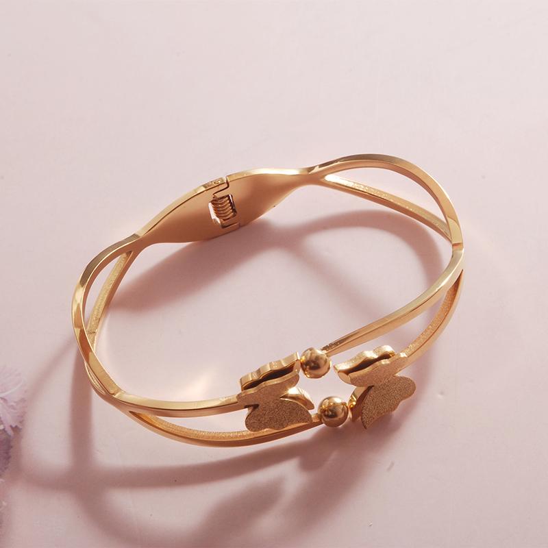 

Женские браслеты-манжеты из титановой стали с бабочками one size