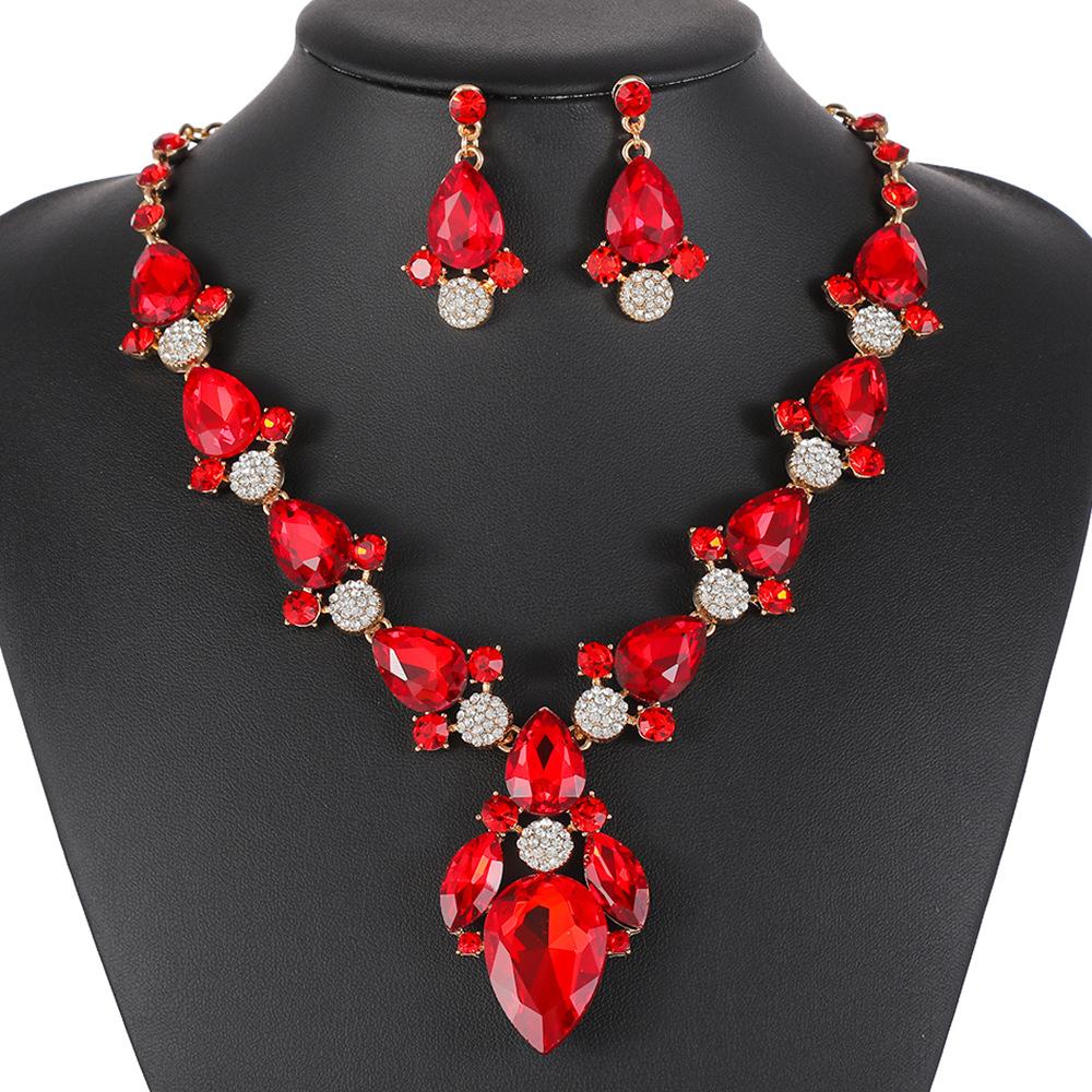 Set Exaggerated Crystal Necklace Earrings Two-Piece Set Alloy Electroplating Jewelry Accessories