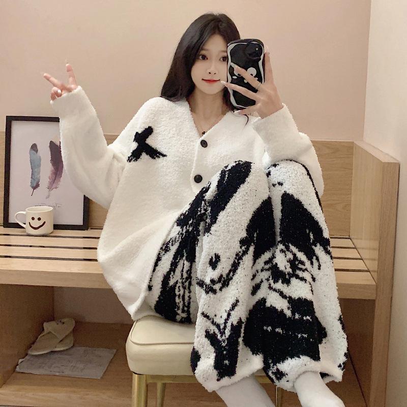 

Корейская версия полосатой пижамы, женские зимние модели, новые утолщенные плюшевые вязаные костюмы для дома на осень и зиму, можно носить на улице L