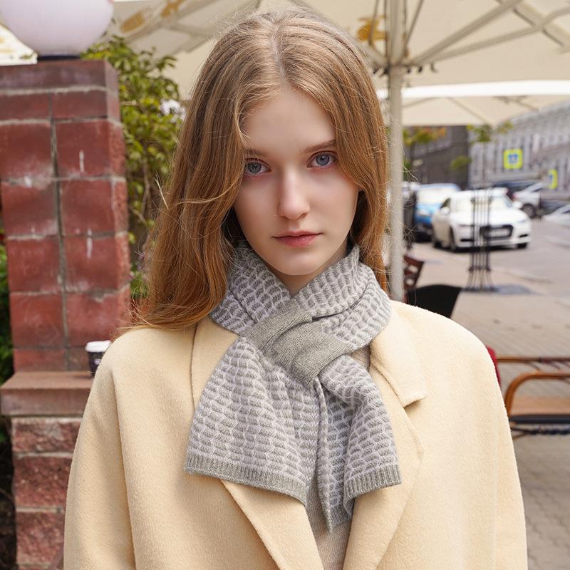

Cashmere scarf plain men and women cuff warm knitted candy scarf autumn and winter new Inner Mongolia 80-100cm чорний