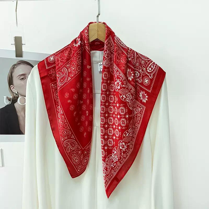 Elegant Korean Style Silk Scarf: 70cm Versatile Thin Square for Women's Neck Protection