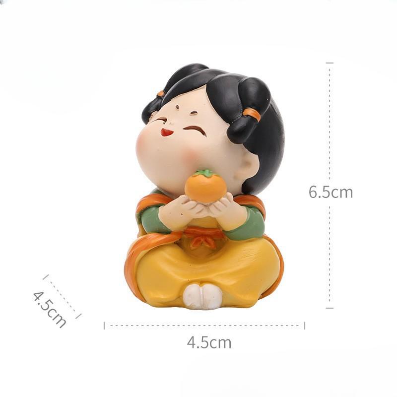 4pcs Creative Office Desktop Cute Palace Maid Decoration Ornaments Palace Grid Car Supplies Cartoon Dolls Decompression Ornament