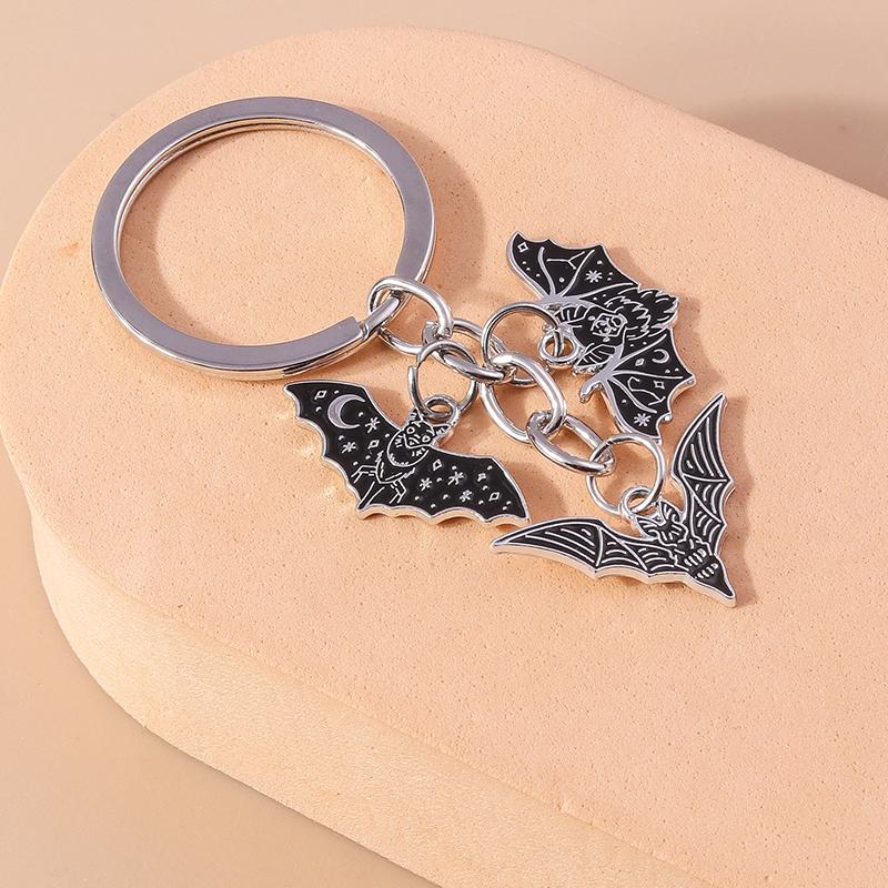 Fashion Alloy Metal Bat Keychain Halloween keyring Pendants for Men Women Key Holder Handbag Charms DIY Halloween Jewelry Gifts