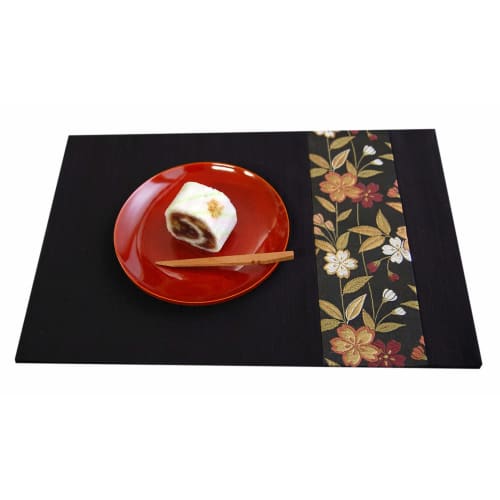 Japanese-style tea mat, gold brocade, obi-style (cherry blossom)