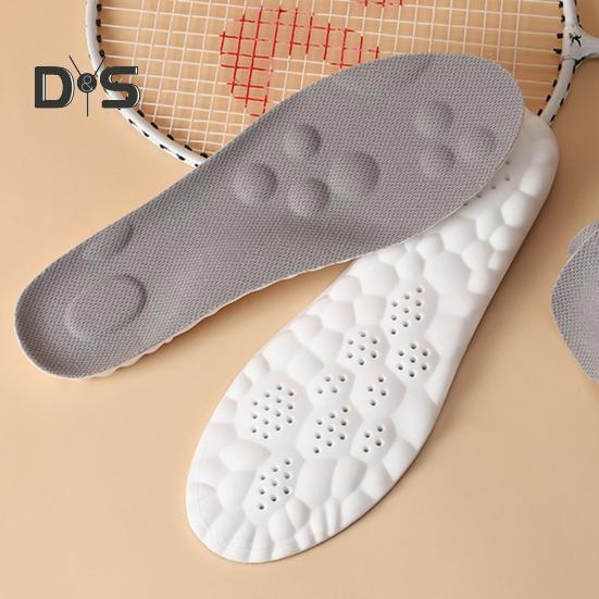 1 pár vložek 4D Cloud Měkká Prodyšná Paměťová pěna Pohlcující otřesy Vložky do sportovních bot Muži Ženy Podpora klenby Ortopedická masáž Podložky na chodidla