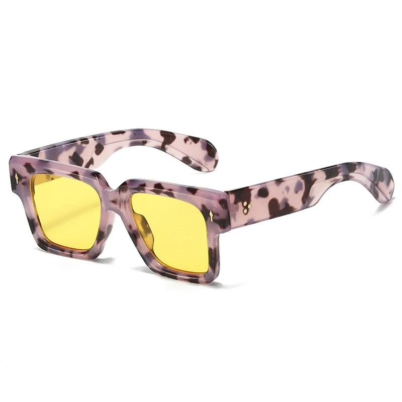 Classic Square Luxury Brand Designer Sunglasses Women For Men Trend Sun Glasses Vintage Rivet Punk Sexy Ladies Eyeglasses Shades