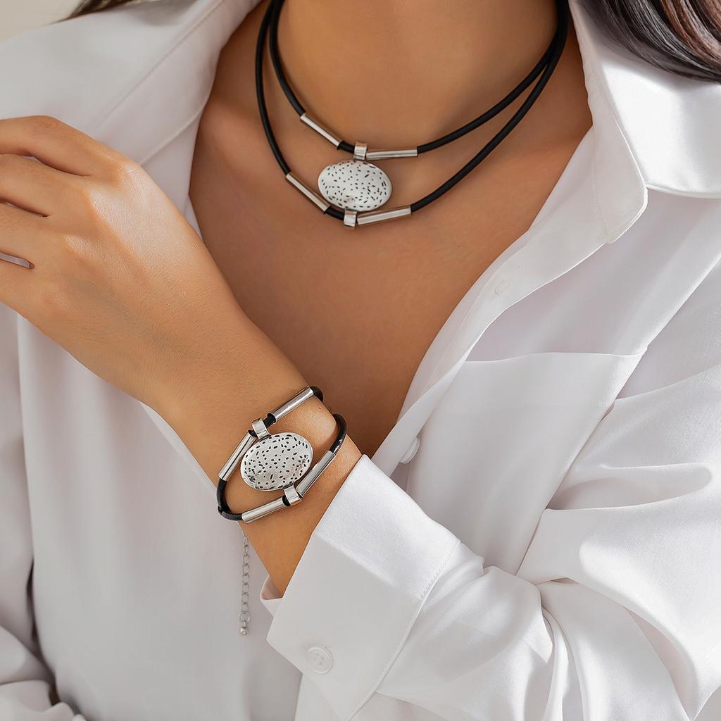 European & American Multi-layer Leather Wax Line Necklace Set with Alloy Hip-hop Clavicle Chain Gift for Men Women