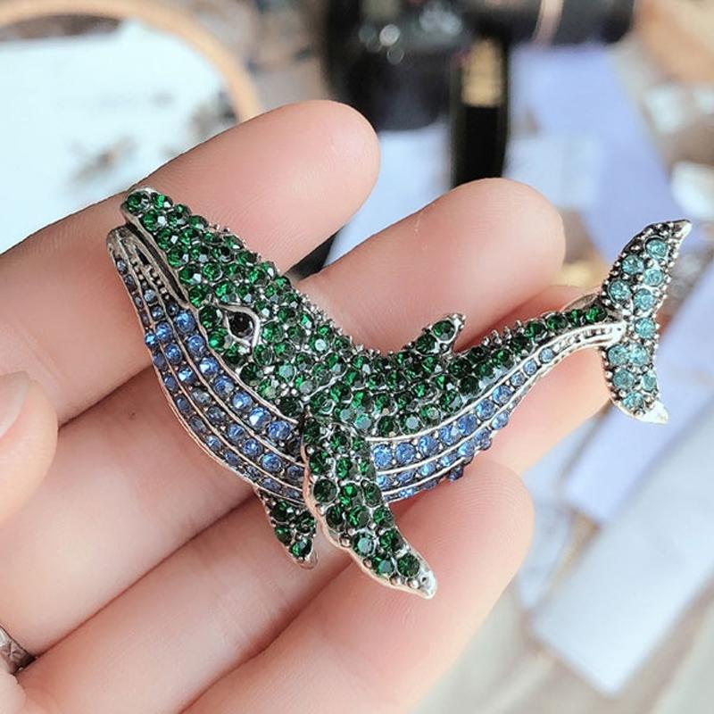 

Брошь-кит со стразами, булавка в виде животного-рыбы, винтажная, новый дизайн, ювелирные изделия, зимнее пальто, аксессуары, подарок